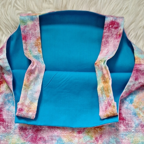 Colorful Sleeveless Dress with Ruffle Hem - Picture 4 of 5